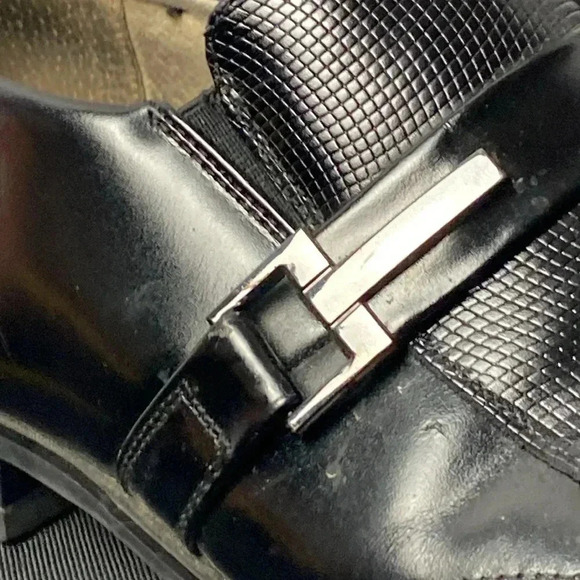 STACY ADAMS MENS SIZE 8 BLACK LEATHER LOAFER SHOES SILVER BUCKLE ACCENT - Picture 7 of 13